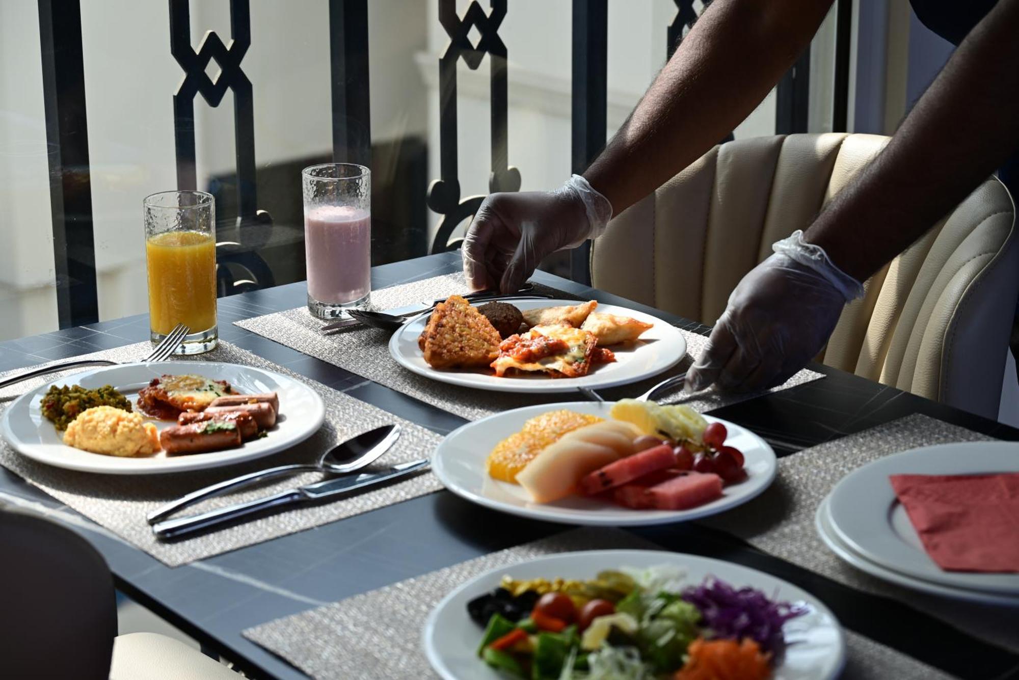 Central Inn Souq Waqif Доха Экстерьер фото