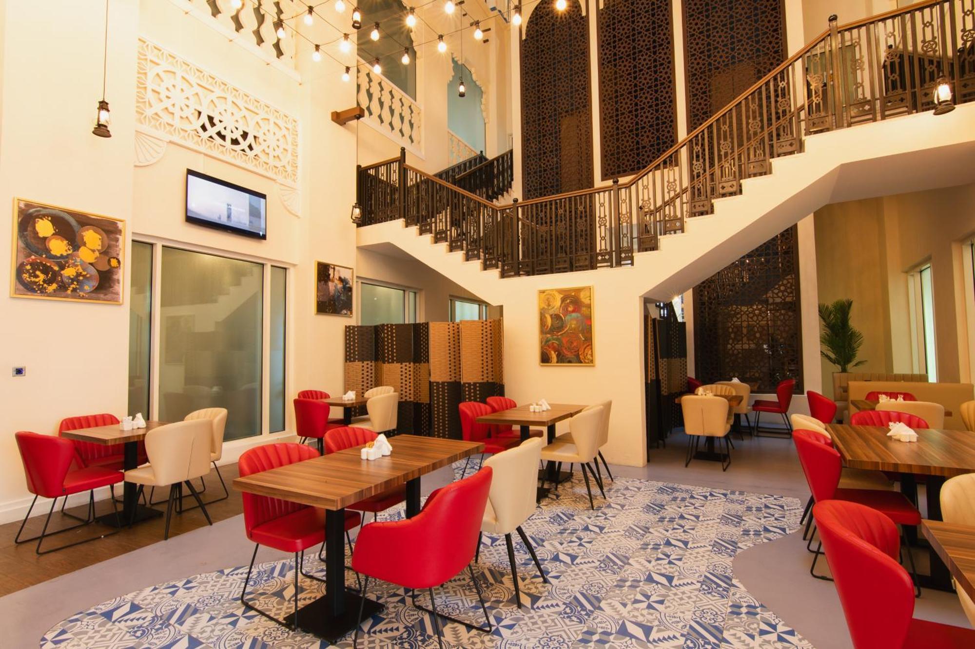 Central Inn Souq Waqif Доха Экстерьер фото